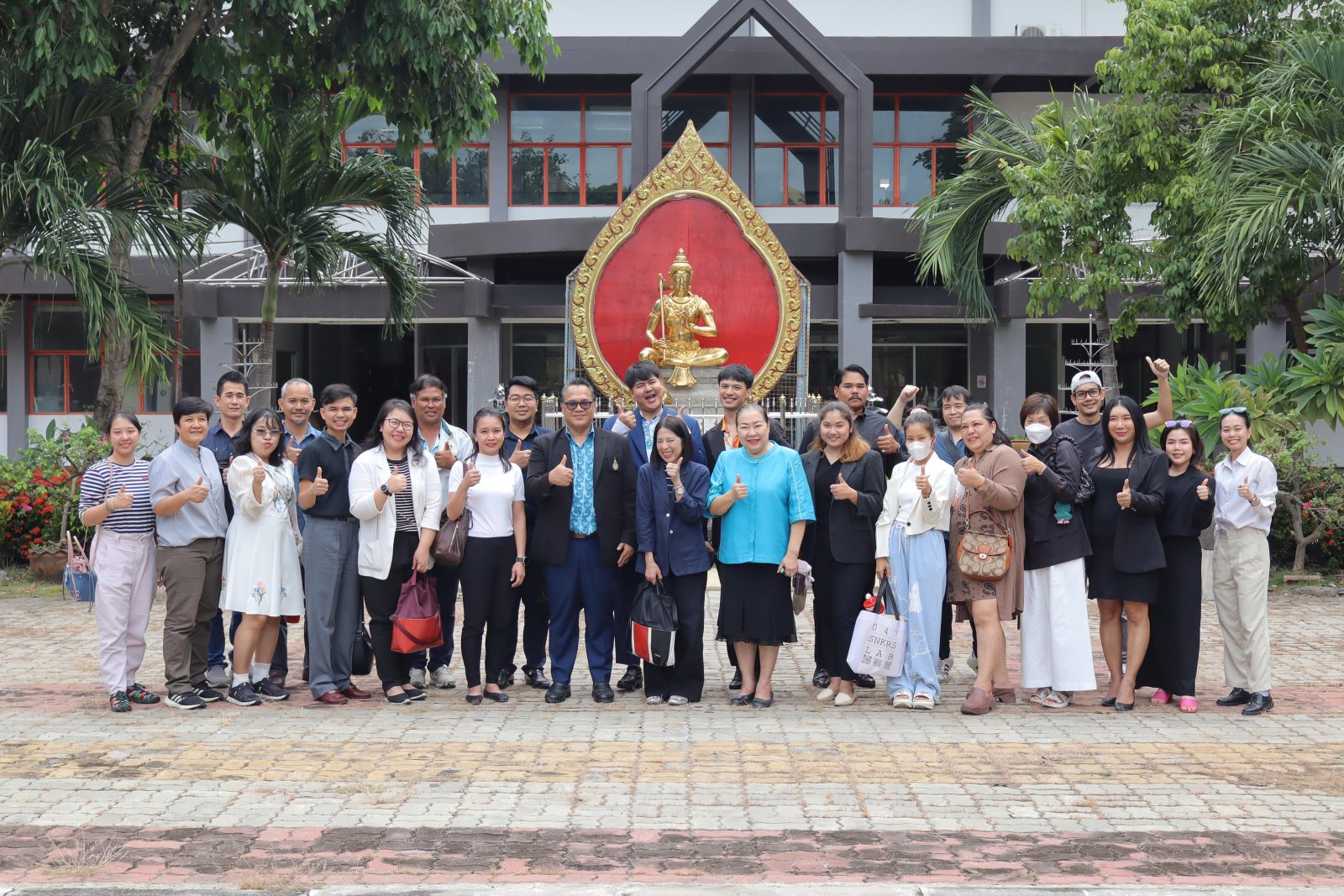 ภาพประกอบเว็บไซต์
