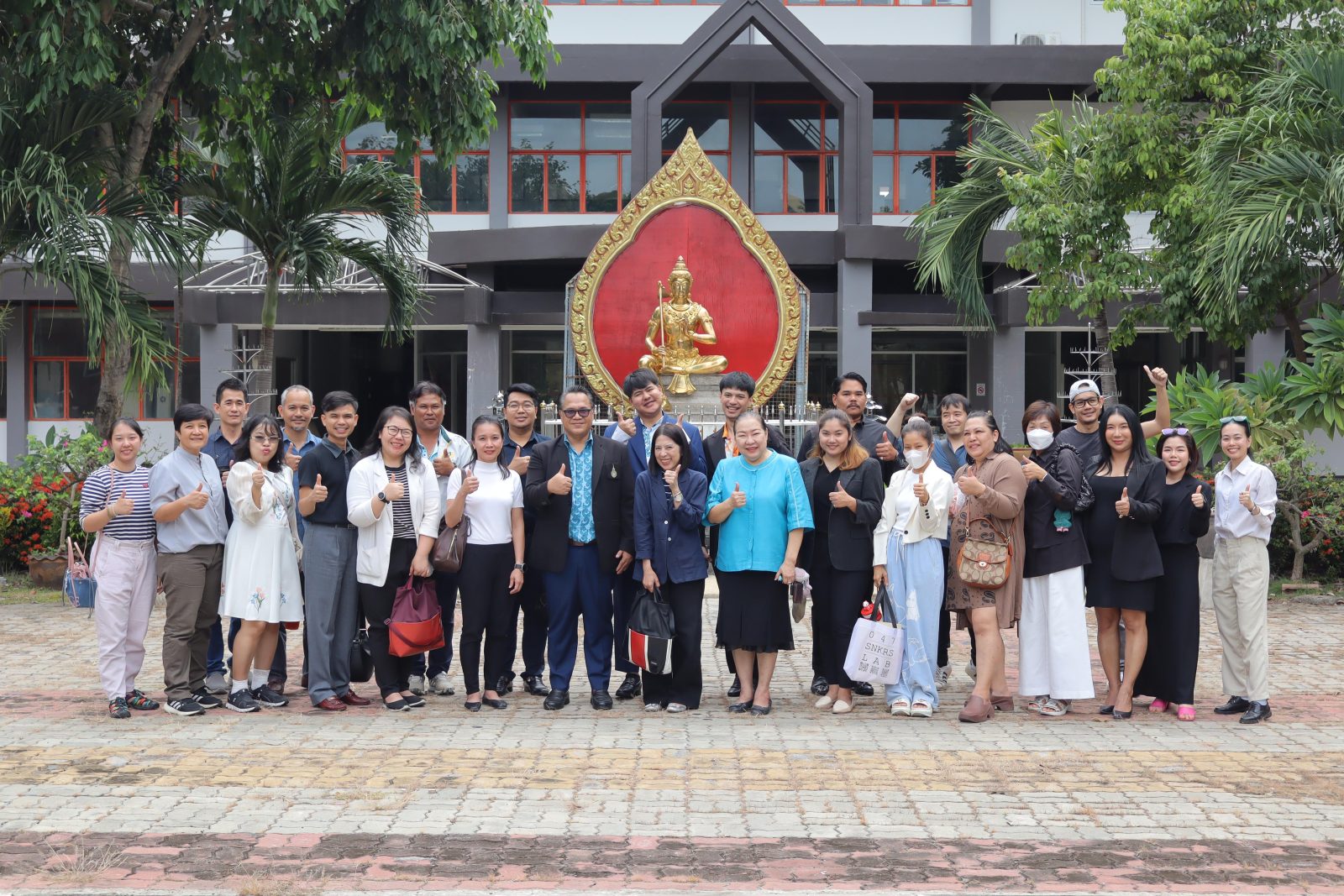 ภาพประกอบเว็บไซต์