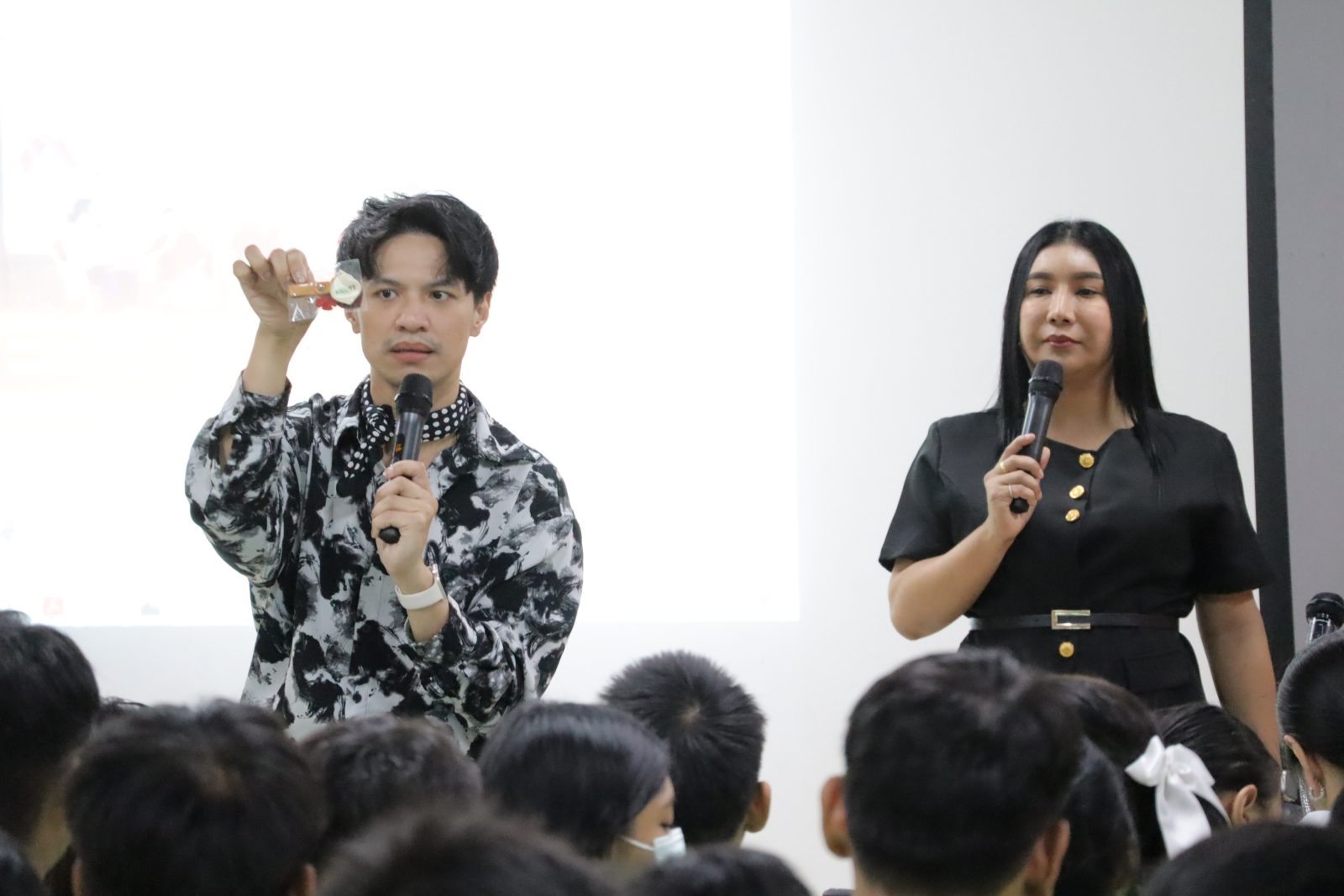 ภาพประกอบเว็บไซต์