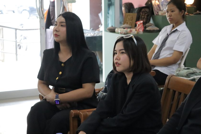 สาขาวิชานวัตกรรมการออกแบบผลิตภัณฑ์ร่วมสมัย ภาควิชาศิลปะการออกแบบและเทคโนโลยี คณะศิลปกรรมศาสตร์ มหาวิทยาลัยเทคโนโลยีราชมงคลธัญบุรี จัดกิจกรรมสัมมนาในหัวข้อ “ART CRAFT & FASHION: