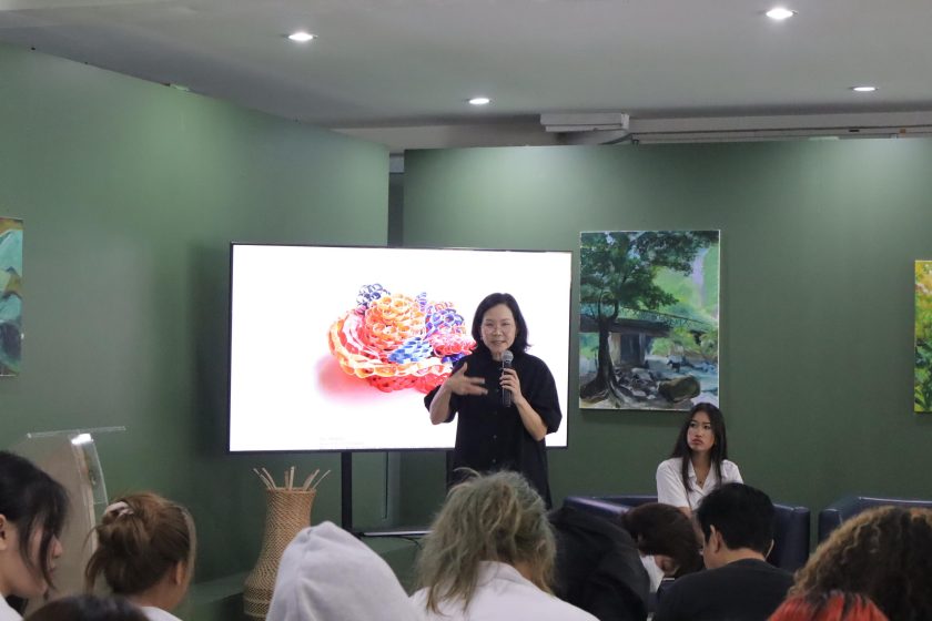 สาขาวิชานวัตกรรมการออกแบบผลิตภัณฑ์ร่วมสมัย ภาควิชาศิลปะการออกแบบและเทคโนโลยี คณะศิลปกรรมศาสตร์ มหาวิทยาลัยเทคโนโลยีราชมงคลธัญบุรี จัดกิจกรรมสัมมนาในหัวข้อ “ART CRAFT & FASHION: