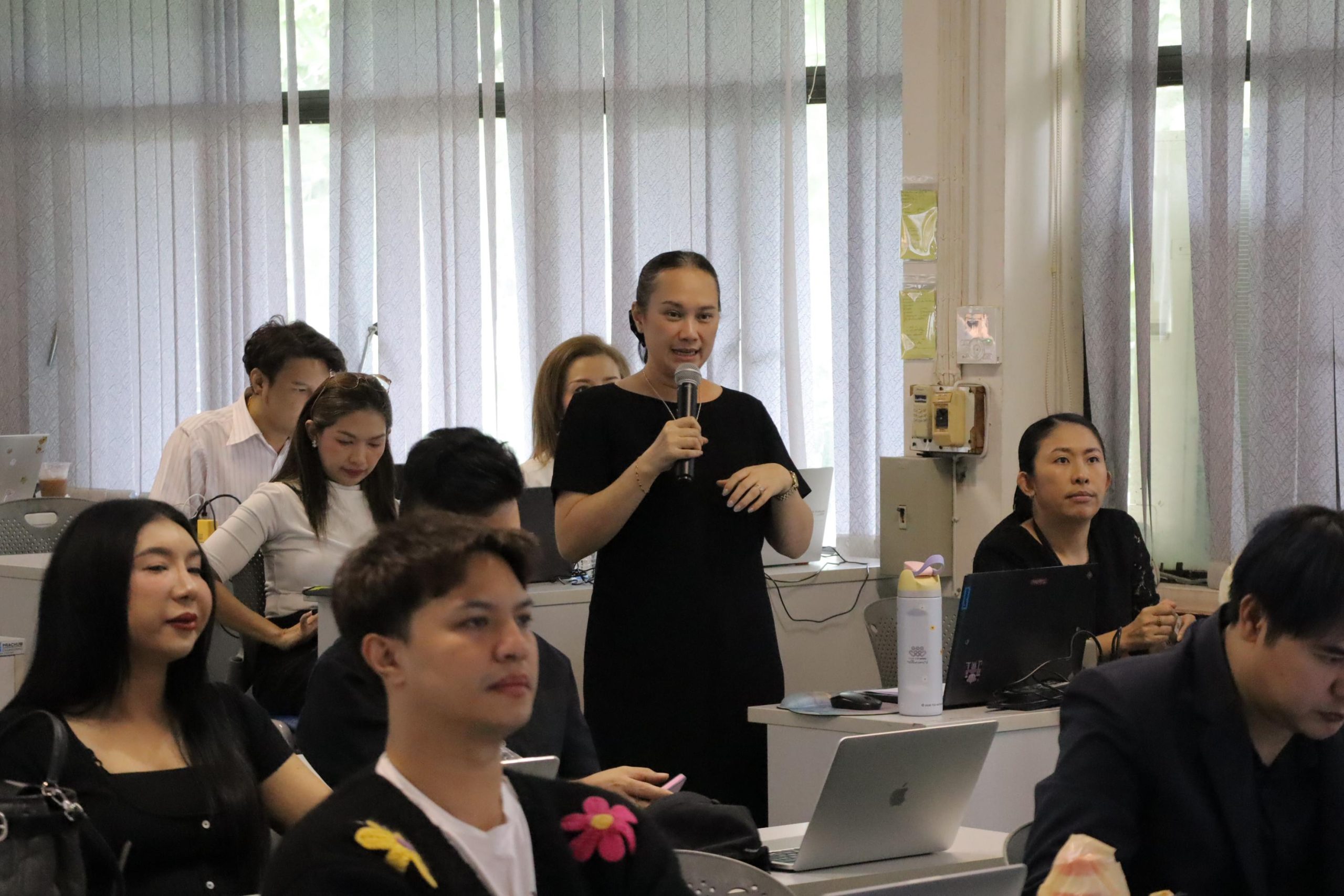 ภาพประกอบเว็บไซต์