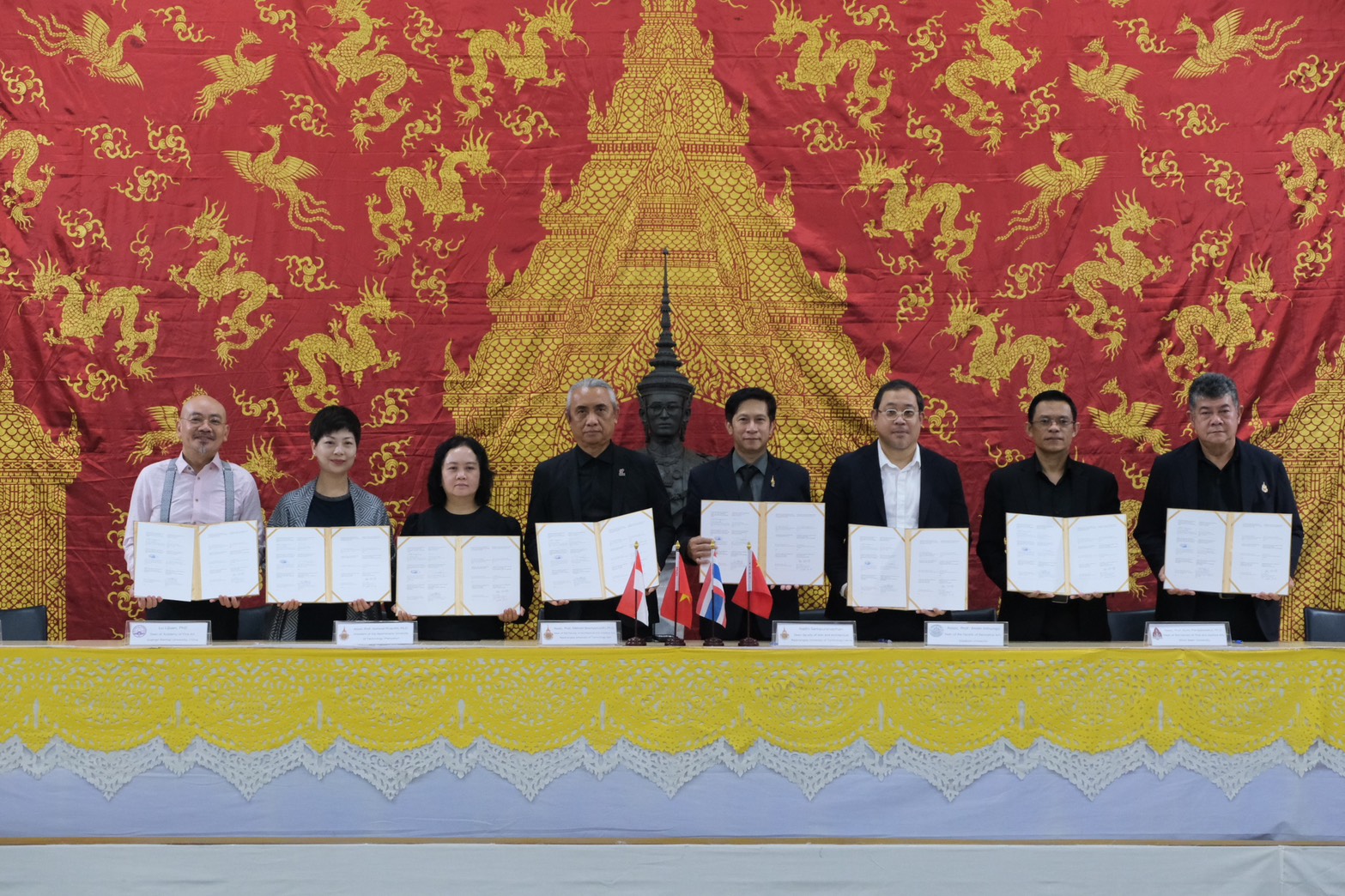ภาพประกอบเว็บไซต์