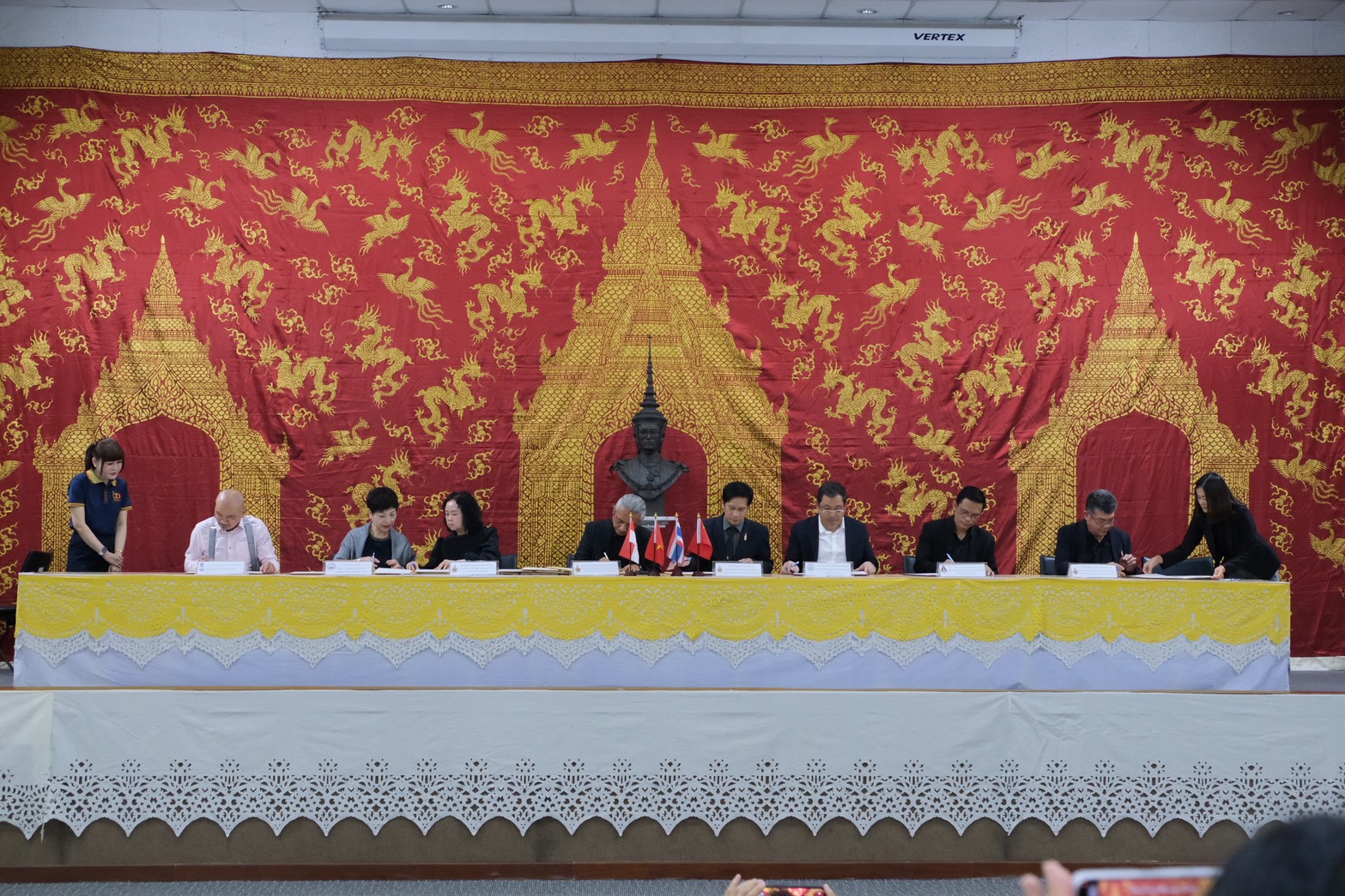 ภาพประกอบเว็บไซต์